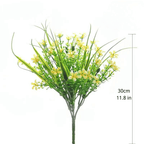Composizione floreale artificiale realistica