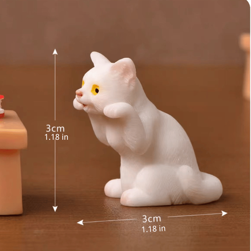 Kitten Playing Scene Figurine