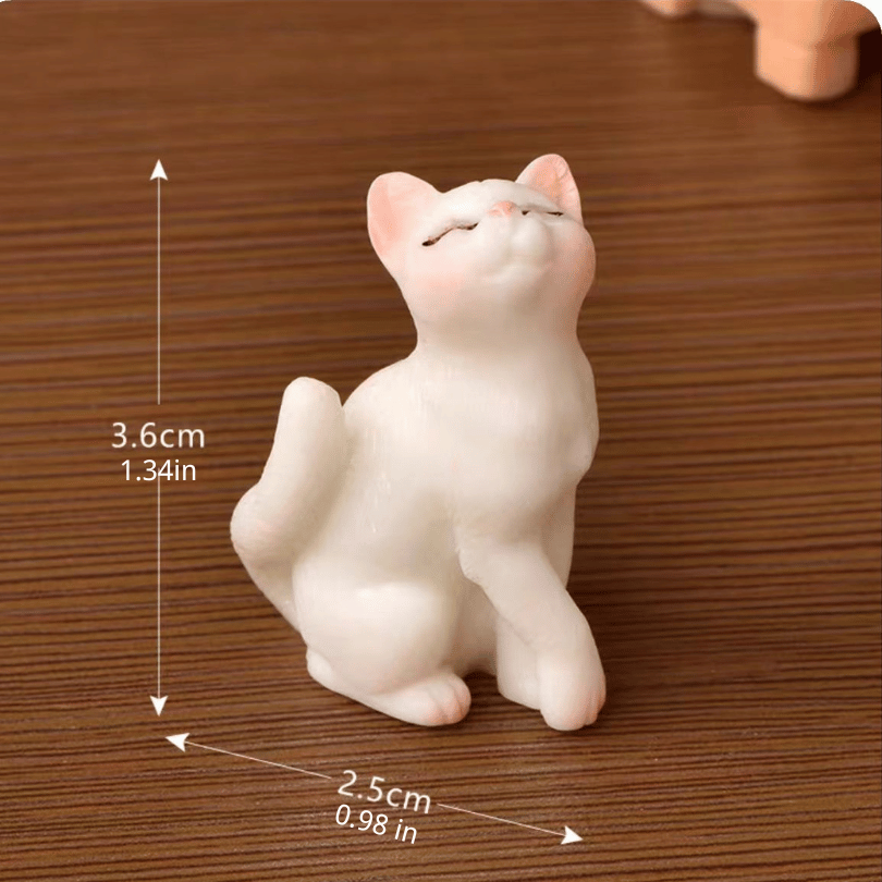 Kitten Playing Scene Figurine