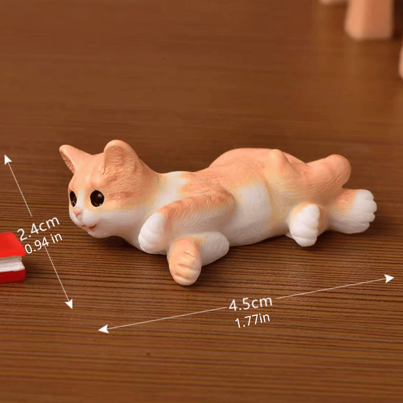 Kitten Playing Scene Figurine