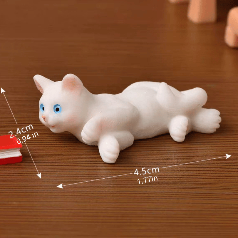Kitten Playing Scene Figurine