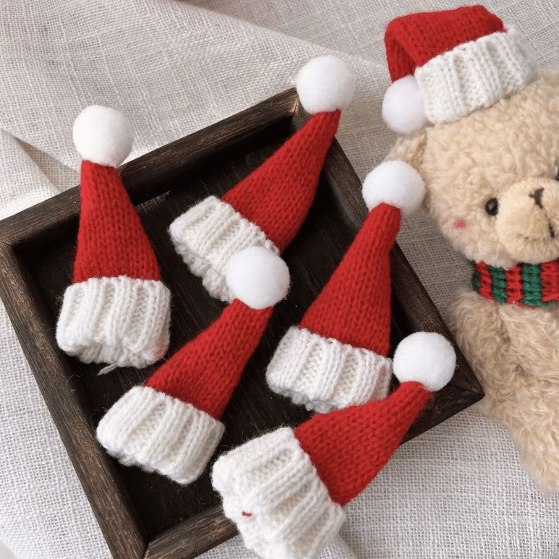 Mini Christmas Hat & Scarf Ornaments