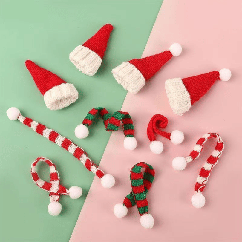 Mini Christmas Hat & Scarf Ornaments