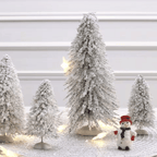 Addobbo natalizio albero di Natale innevato