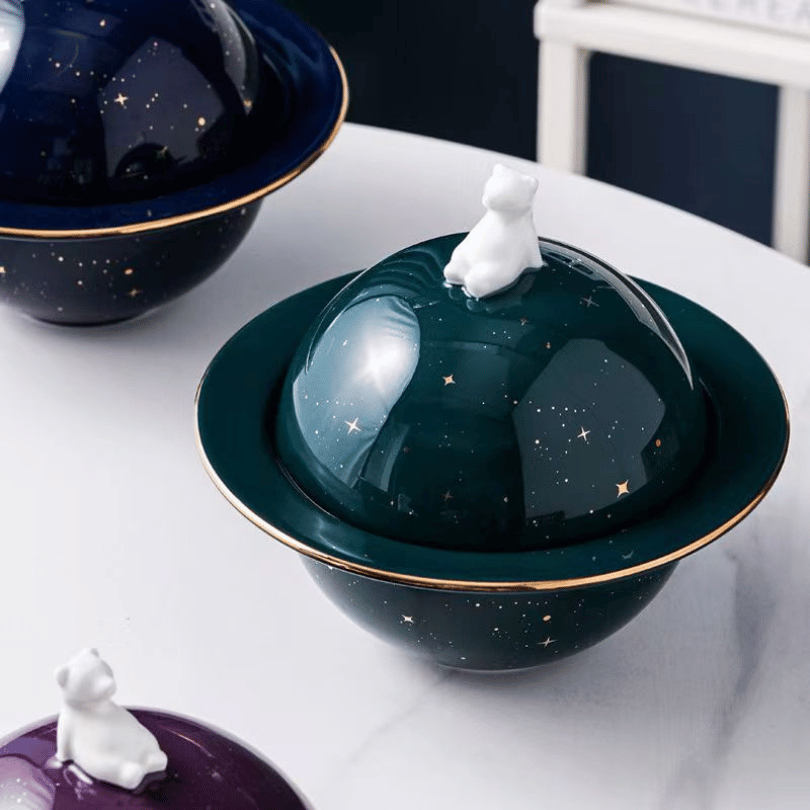 Planet-Themed Pets Urn – 600 ml Capacity Best for pets up to 10 kg