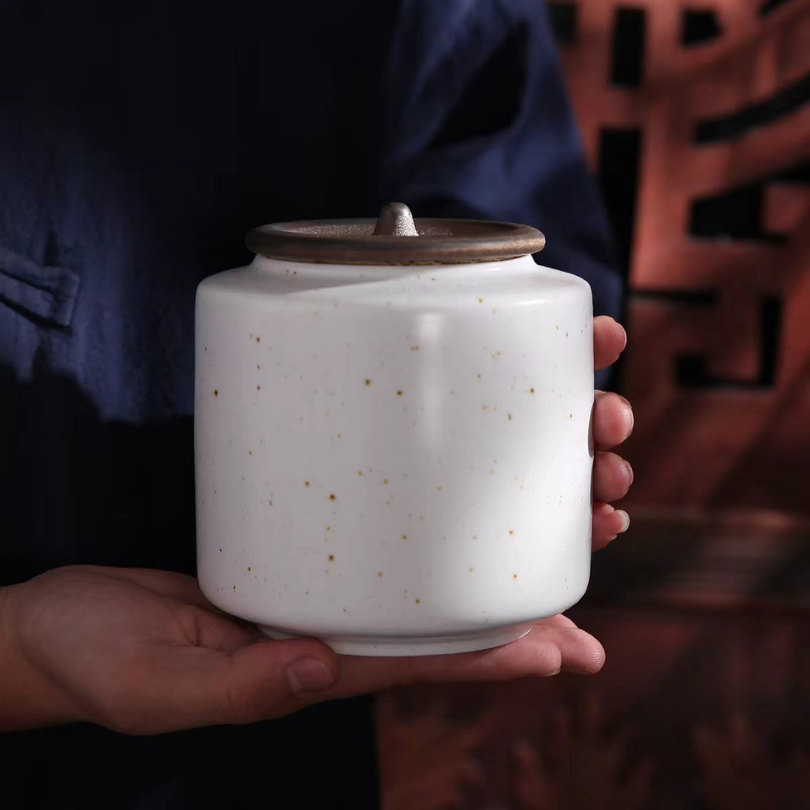The Silent Meadow | Minimalist Ceramic Pet Urn